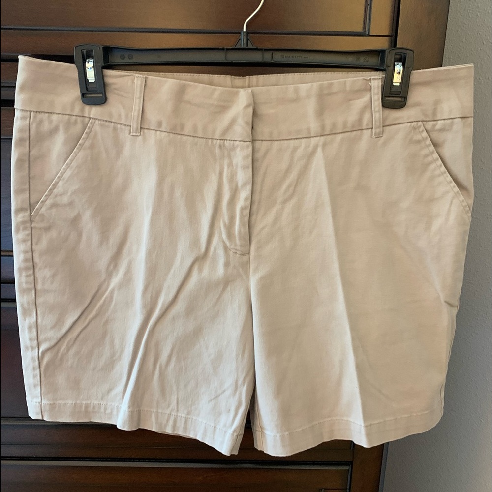 Larry Levine khaki shorts size 14